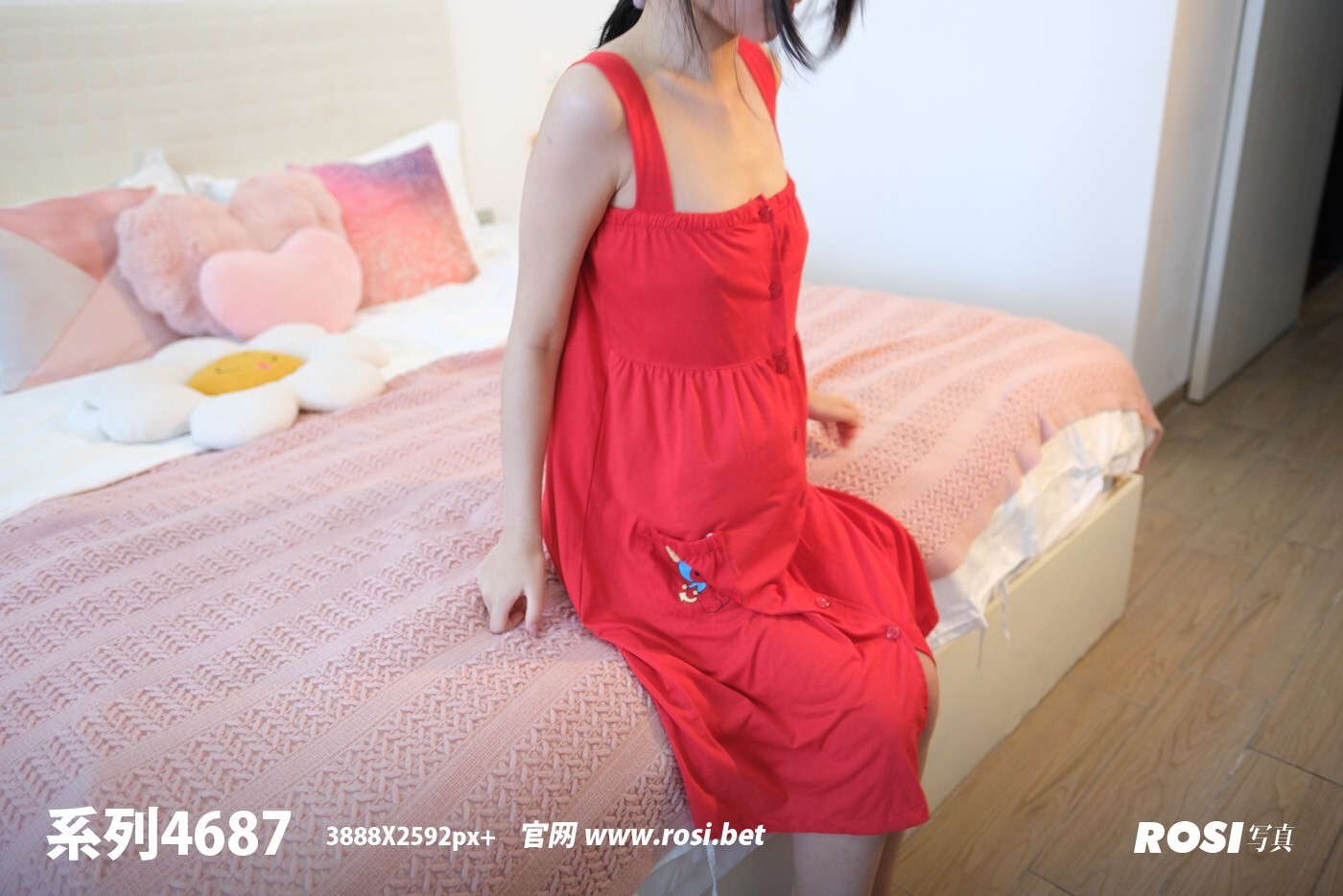 ROSI写真 2024.10.04 NO.4687